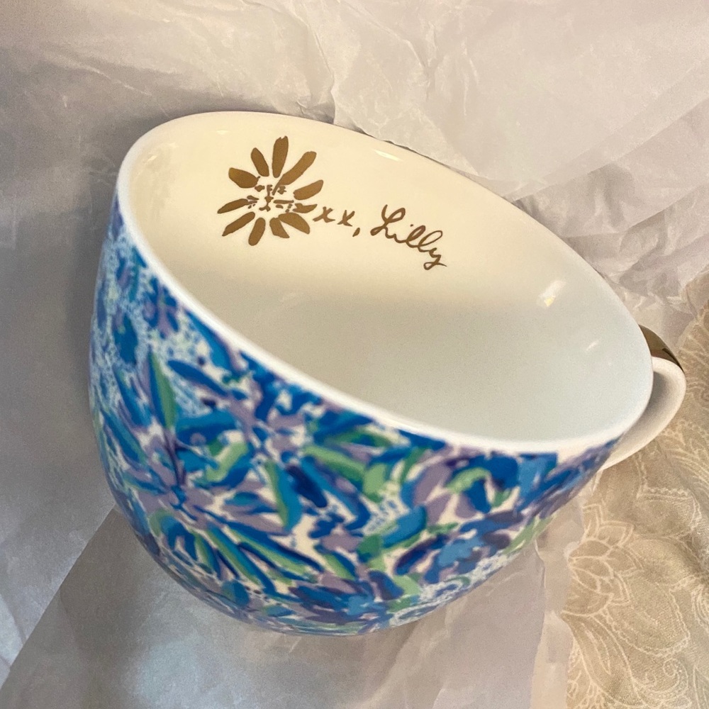 Set of 2 Lilly Pulitzer mugs